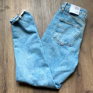 BDG Urban Outfitters Mom Jeans - 28W 32L